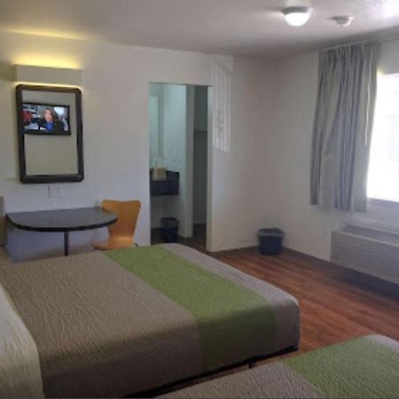 American Inn هاوثورن المظهر الخارجي الصورة
